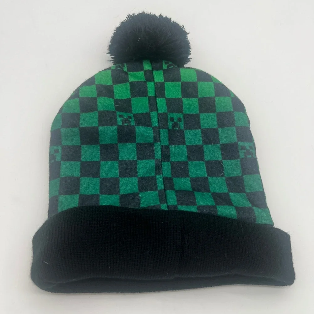 Minecraft Beanie Green Black Checkered Creeper Pom Pom Winter Hat Knit Logo